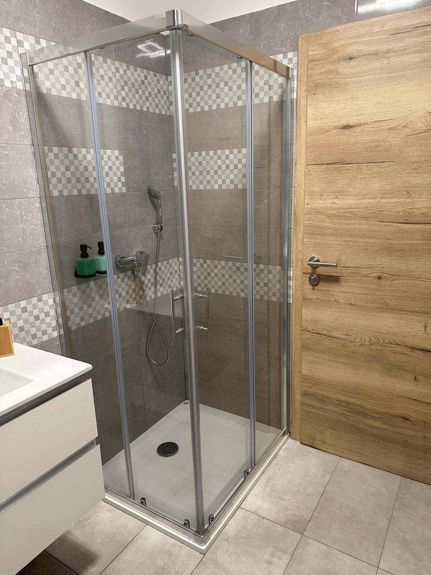 Apartma Anze Samec Dobravlje Esterno foto