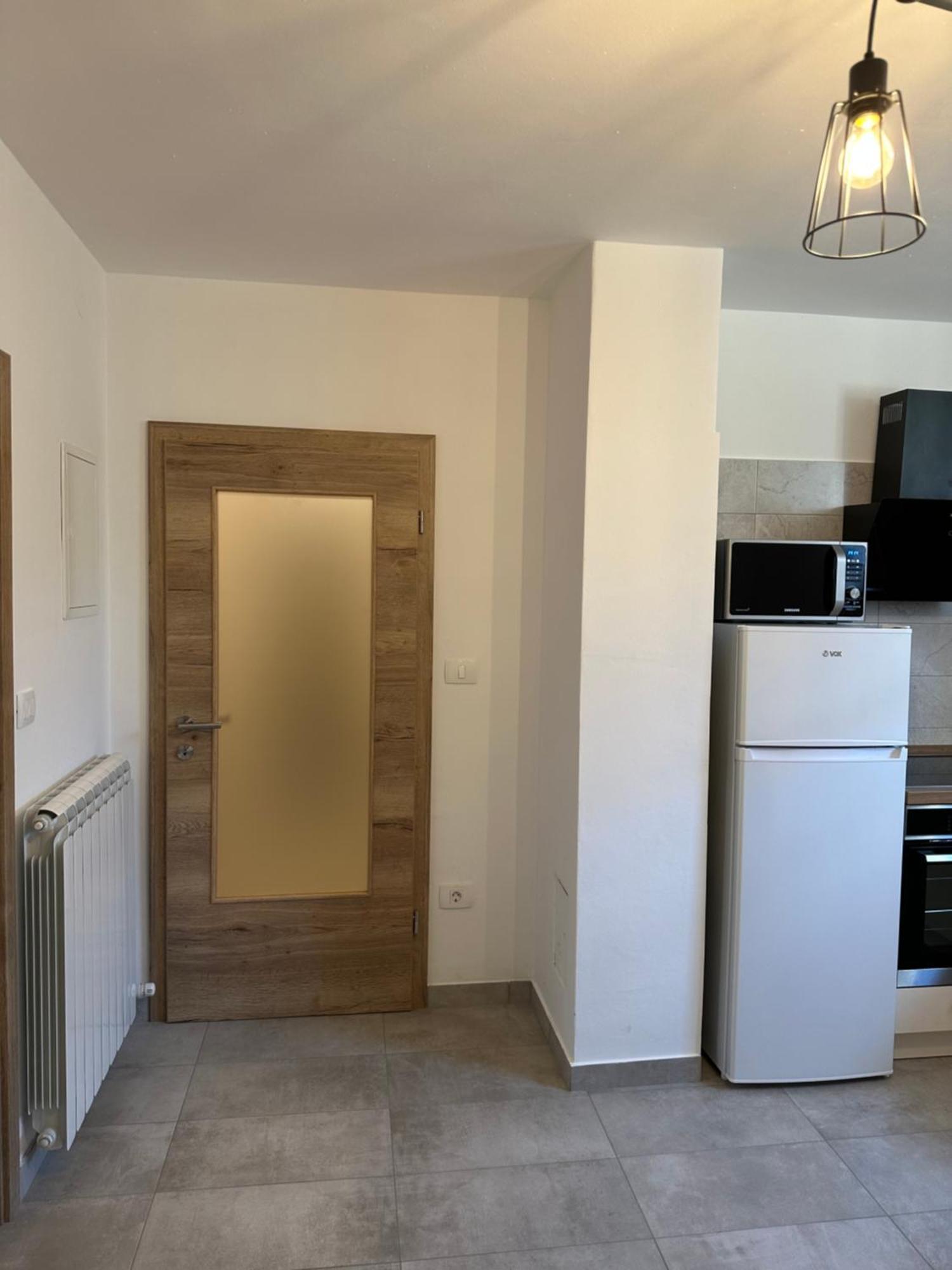 Apartma Anze Samec Dobravlje Esterno foto