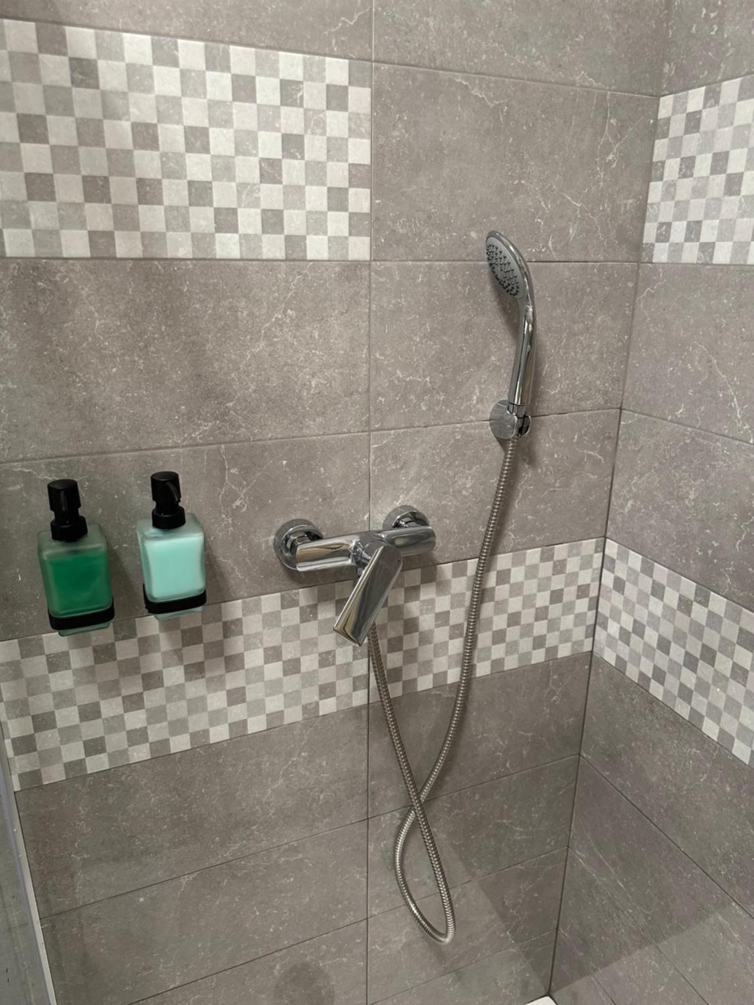 Apartma Anze Samec Dobravlje Esterno foto